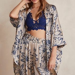 NWT - NEVER WORN - Free People Goddess Sleep Shirt Pearl Combo